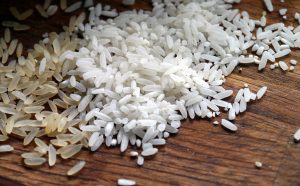 ニキビに効果のあるお米なら「高アミロース米」がおすすめ